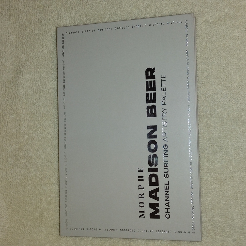 Morphe eyeshadow palette